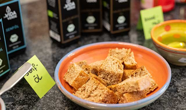 Einfach mal Probieren - im Naturkost Neue Wege - Ahnatal Weimar - small